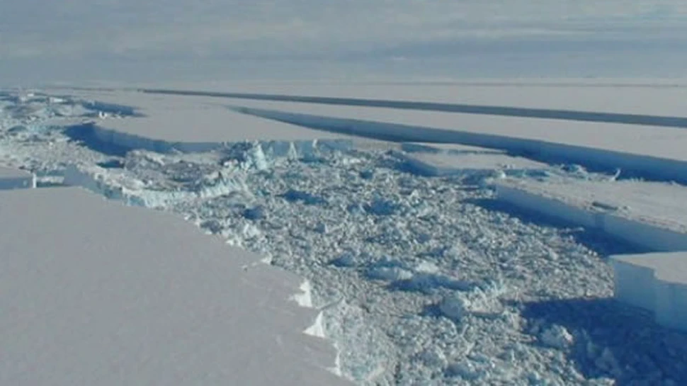 Unul dintre cei mai mari ghetari din Antarctica a colapsat
