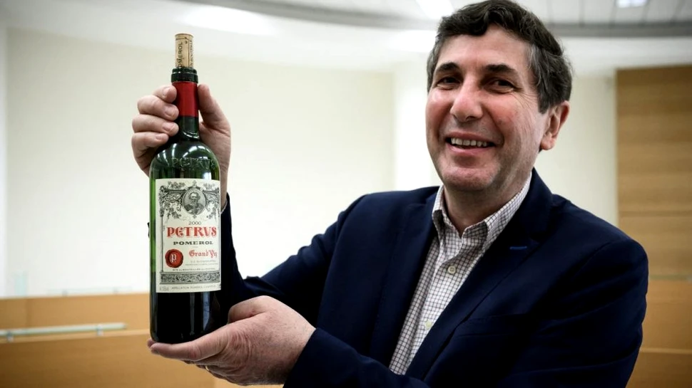 Sumă record pentru o sticlă de vin care a călătorit 14 luni în spațiu