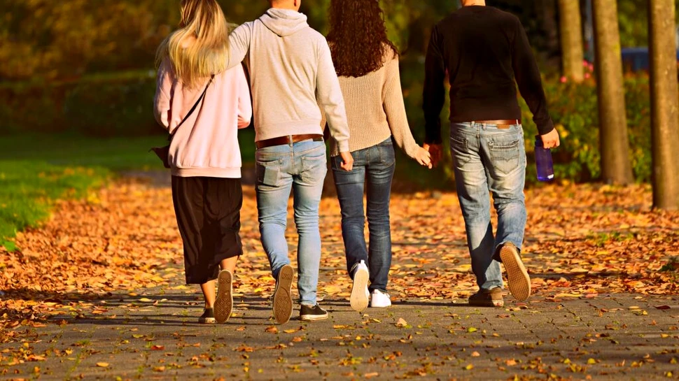 Iată ce se întâmplă cu organismul nostru după o plimbare de doar 10 minute