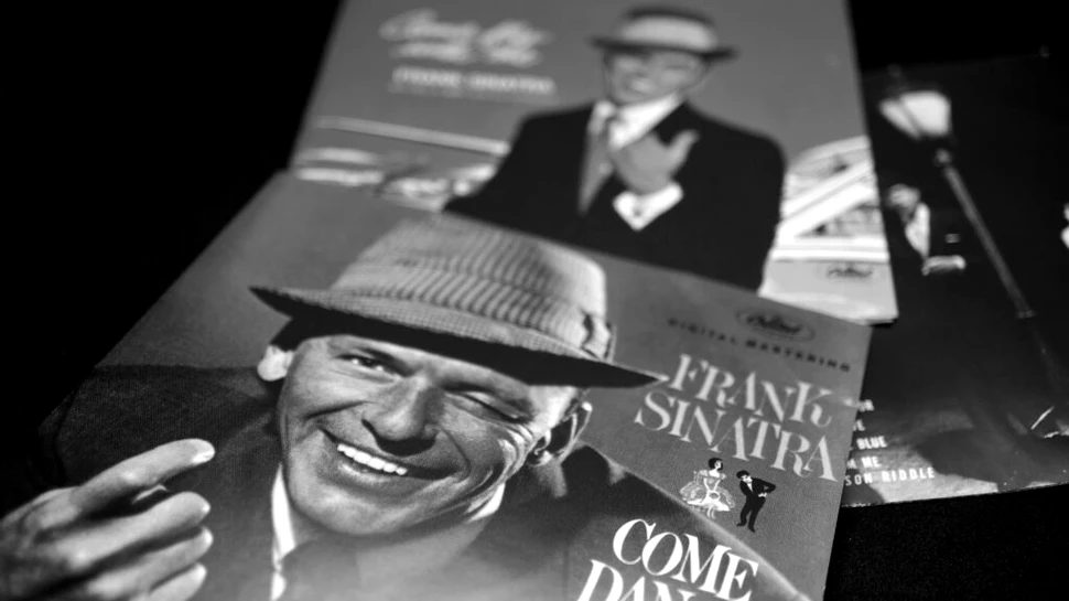 Muzică și caritate. Legendara vizită din 1975 a lui Frank Sinatra la Teheran