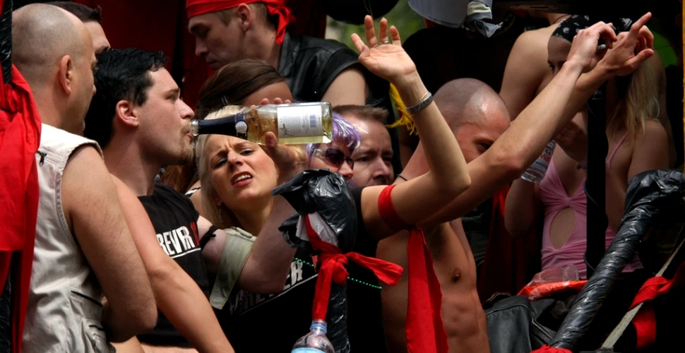 Franţa vrea să interzică vânzarea de produse care prezintă pozitiv consumul de alcool