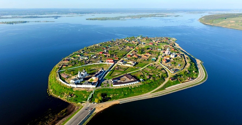 Sviyazhsk, oraşul-insulă construit de temutul Ivan cel Groaznic, care a devenit apoi închisoare Gulag- GALERIE FOTO
