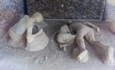 De ce victimele din Pompeii erau îmbrăcate cu haine groase de lână dacă Vezuviul a erupt în luna august?