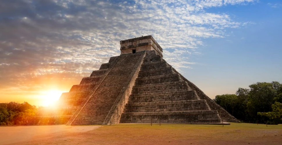 Ce se află în interiorul piramidei de la Chichén Itzá?