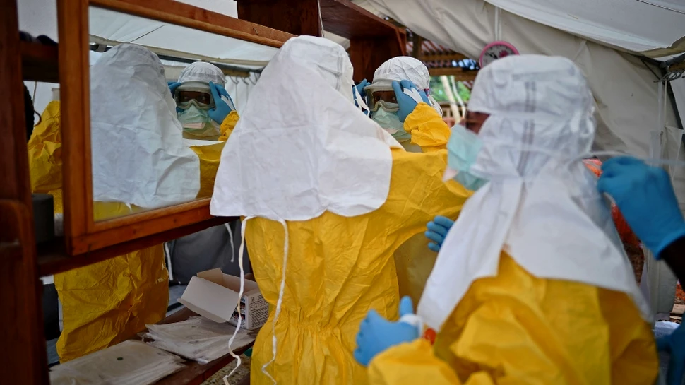 Primul caz de Ebola diagnosticat în Europa. O asistentă din Spania s-a îmbolnăvit