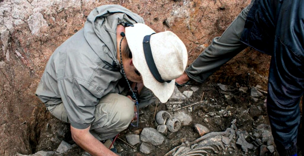 Arheologii au descoperit rămășițele unui preot antic, vechi de 3.000 de ani