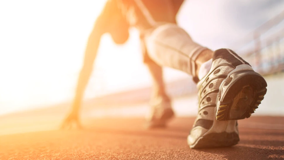 Un adolescent din Noua Zeelandă este cel mai tânăr atlet care a alergat o milă sub 4 minute