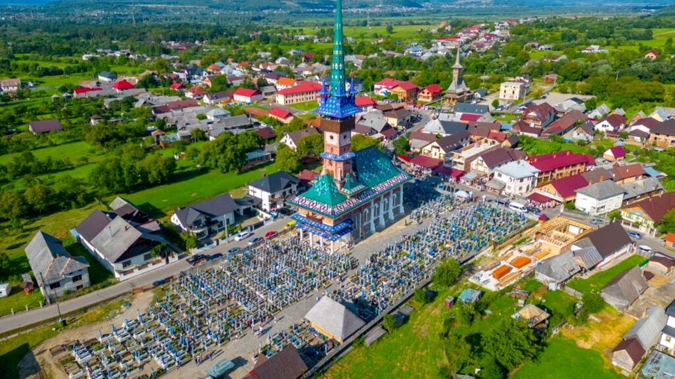 Sâmbăta Morților 2026. Ce se dă de pomană de Moșii de toamnă?
