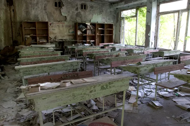 Clasă abandonată din Pripyat, Ucraina, în apropiere de centrala nucleară de la Cernobâl