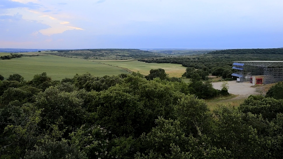 O unealtă din silex, şlefuită în urmă cu 1,4 milioane de ani, descoperită în Spania (GALERIE FOTO)