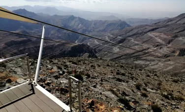 Cea mai lungă tiroliană din lume: Jebel Jais Zipline, atunci când adrenalina îți șoptește „zboară”