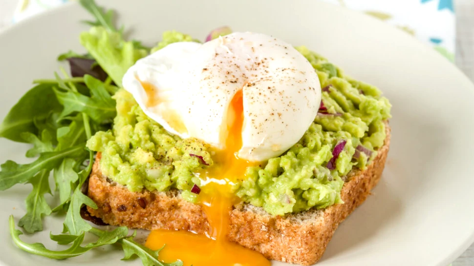 Un nutriționist dezvăluie 20 de alimente pe care le poți mânca fără să te îngrași