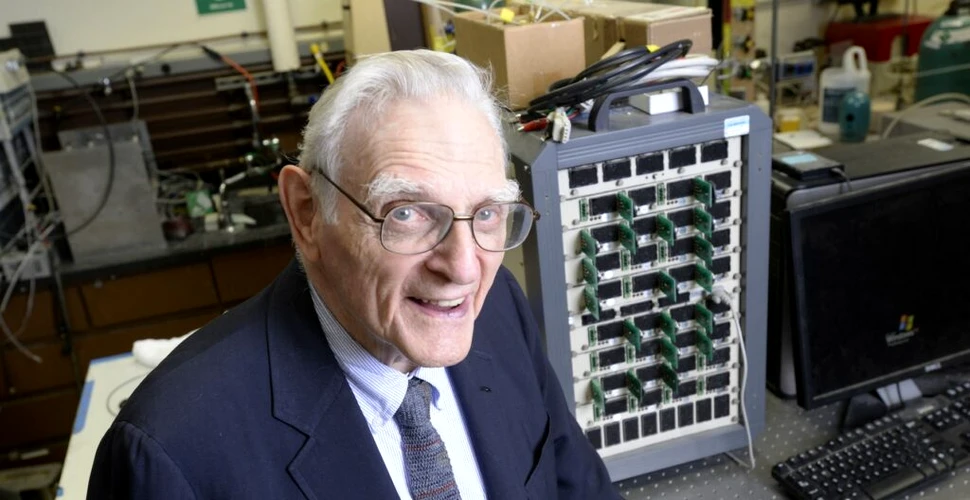 Premiat pentru dezvoltarea bateriei litiu-ion. John Goodenough, cel mai bătrân laureat Nobel