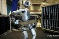 Robotul Atlas de la Boston Dynamics nu mai are nevoie de ajutorul oamenilor