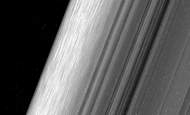 NASA a publicat imagini incredibile cu inele lui Saturn în timpul ultimei misiuni a sondei Cassini-Galerie Foto