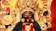 Kali, zeița-mamă care aduce moarte și distrugere pentru cei vinovați