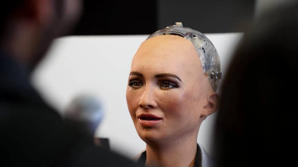 Robotul Sophia va fi scos la vânzare. Patru versiuni vor fi disponibile