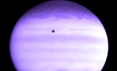 Ce se întâmplă atunci când o cometă lovește un exo-Pământ blocat gravitațional?