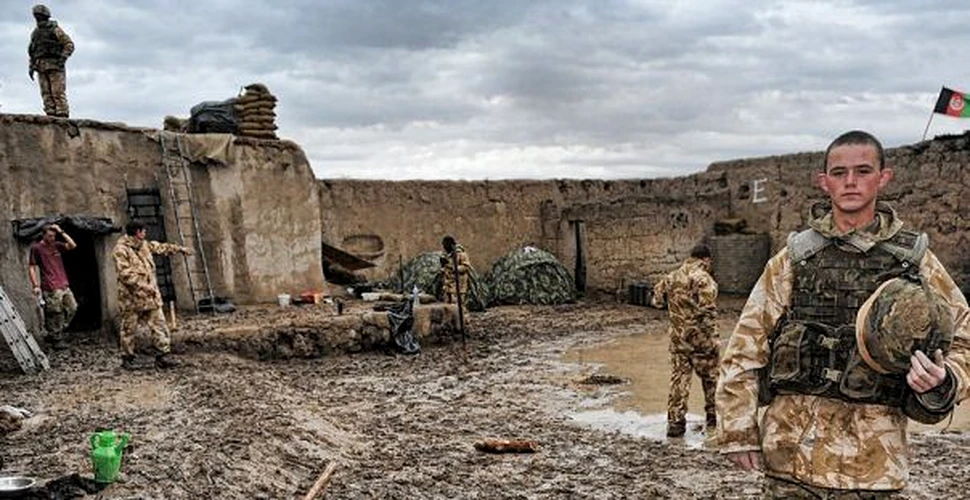 RĂZBOIUL din Afganistan, în IMAGINI: Perspectivă asupra vieţii soldaţilor pe câmpul de luptă sau în momente de relaxare – GALERIE FOTO, VIDEO