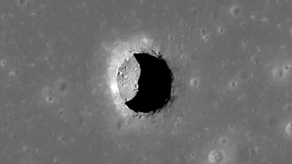 A fost găsită prima peșteră de pe Lună. Ar putea adăposti o viitoare bază umană?