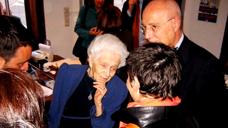 Cel mai varstnic laureat al Premiului Nobel a implinit 100 de ani