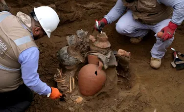 Opt mumii și obiecte pre-incașe, dezgropate în timpul unor lucrări la rețeaua de gaze din Peru