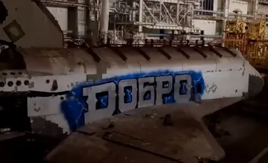 Navetă spațială de pe vremea URSS-ului, acoperită cu graffiti. Imaginile cu momentul