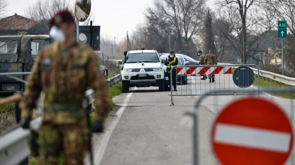 ”Bomba cu ceas” din Italia: Izolarea bolnavilor de COVID-19 la domiciliu. Avertismentul medicilor