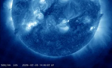 Ce s-a putut vedea în atmosfera Soarelui chiar înaintea unei erupții colosale de clasă X9?