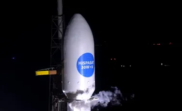 VIDEO SpaceX a marcat lansarea cu numărul 50 a unei rachete Falcon 9 prin trimiterea pe orbită a unui satelit de comunicaţii care are o greutate RECORD de 6 tone