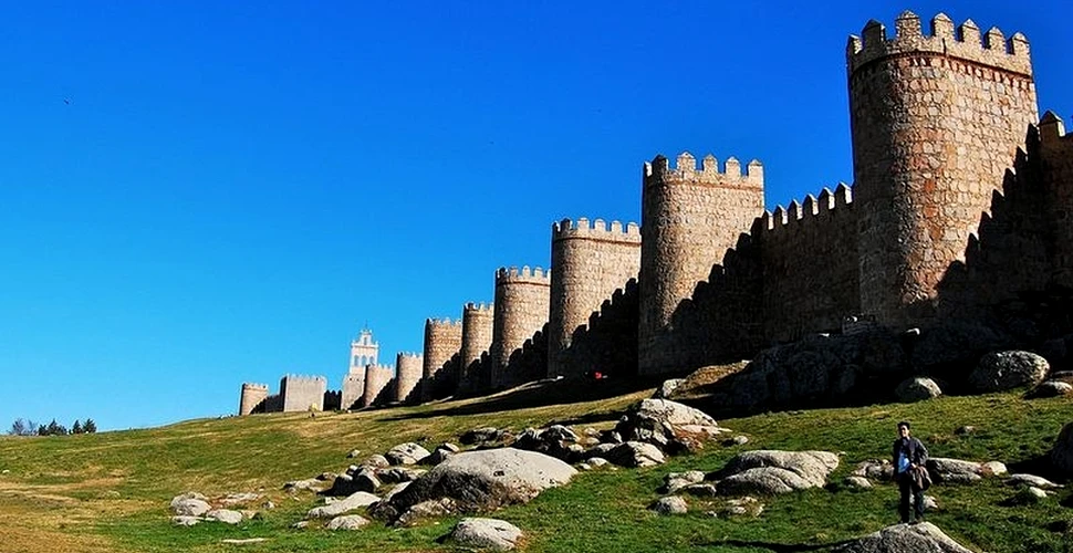 Zidurile antice din Avila, unul dintre cele mai spectaculoase monumente din lume. Ce îl face atât de special –  VIDEO