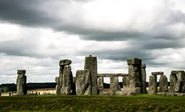 Primele mari festivaluri au avut loc în jurul monumentului Stonehenge