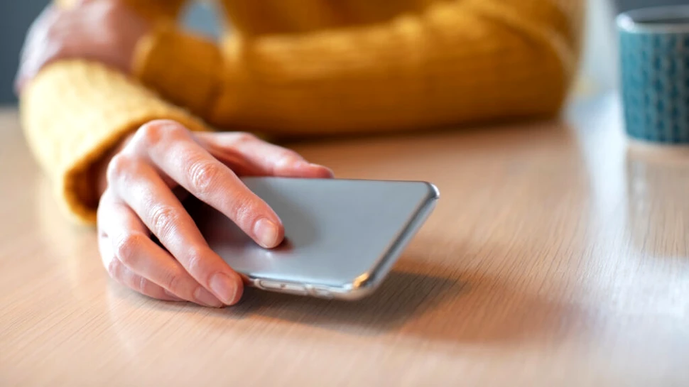 Cum arată sfaturile unui „nutriționist digital” pentru reducerea timpului petrecut pe telefon?