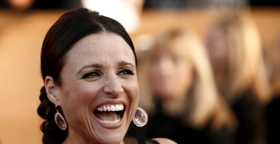 Julia Louis-Dreyfus, de la Seinfeld, la Marvel. „Nu poți evita moartea, dar poți râde de ea”