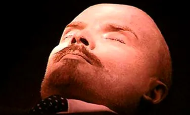 Lenin va fi inhumat dupa 84 de ani