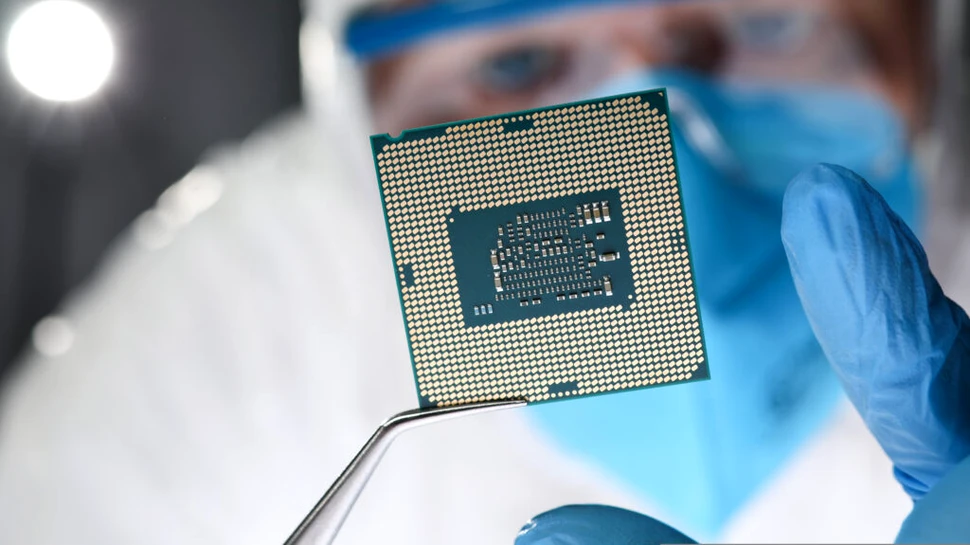 Genomul uman, stocat într-un „cristal” indestructibil care ne-ar putea readuce la viață după dispariție