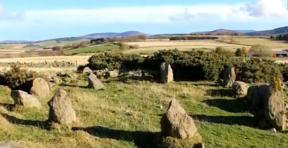 Dezamăgirea arheologilor scoţieni: un cerc de pietre considerat vechi de mii de ani nu este de fapt atât de antic