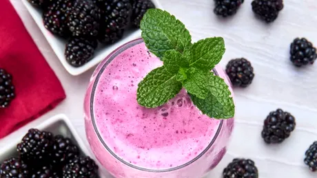 Ce combinație de fructe să eviți pentru a profita la maximum de beneficiile pentru sănătate ale smoothie-urilor?