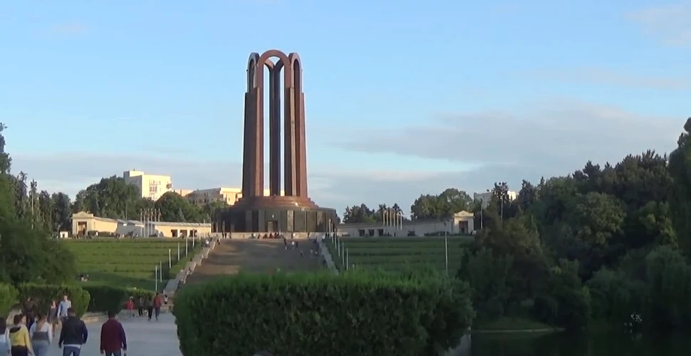 Primăria Capitalei vrea să deţină Mausoleul din Parcul Carol. Care este scopul