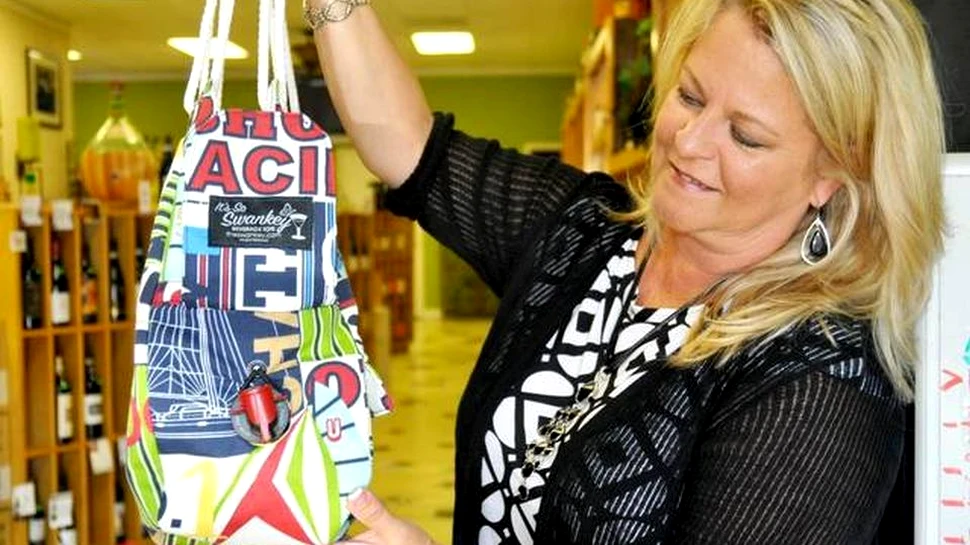 Geanta de damă cu o capacitate de cinci litri, creată în SUA, se bucură de mare succes