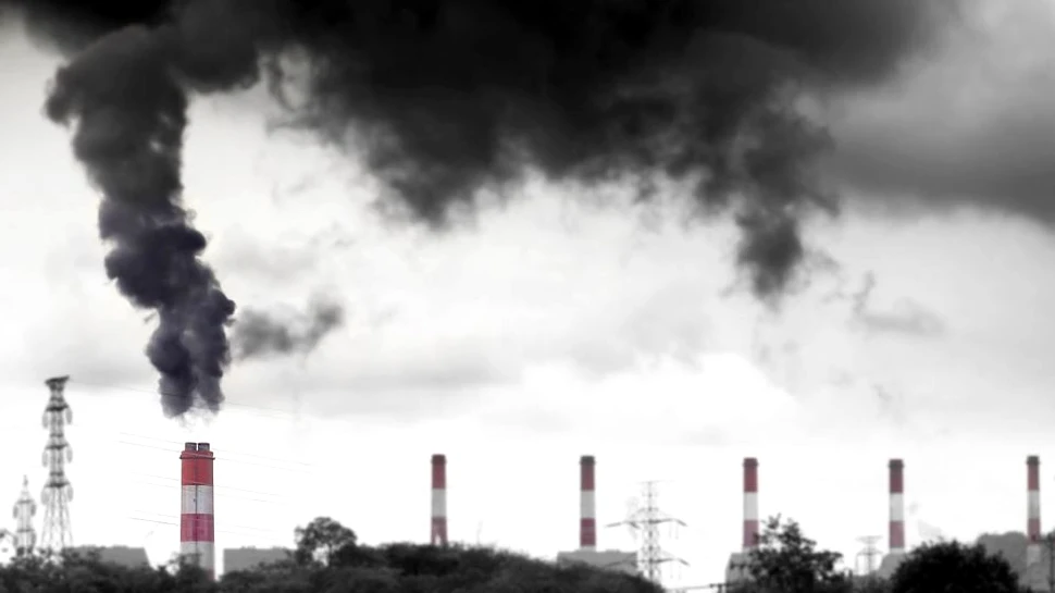 Statistică ALARMANTĂ: 28.000 de români mor anual din cauza aerului pe care îl respiră