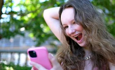 De ce femeile folosesc semnul exclamării mai mult decât bărbații?