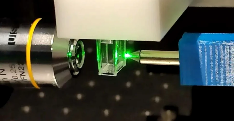 O rază laser, folosită la diagnosticarea de la distanţă a pacienţilor COVID-19
