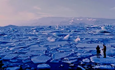 Sursa surprinzătoare a microplasticelor descoperite în Arctica. „Trăim într-un nor de praf de plastic”