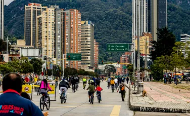 De ce Bogotá închide drumurile pentru mașini și lasă loc bicicletelor
