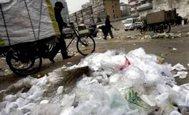 China interzice pungile de plastic
