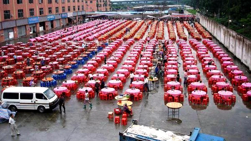 Fabulos! Nuntasi chinezi “la restaurant” (FOTO)