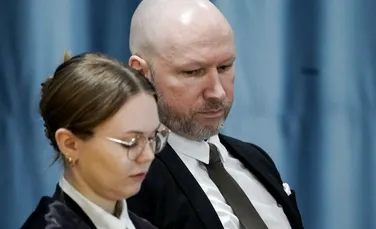Anders Breivik, norvegianul care a omorât 77 de oameni, dă în judecată statul