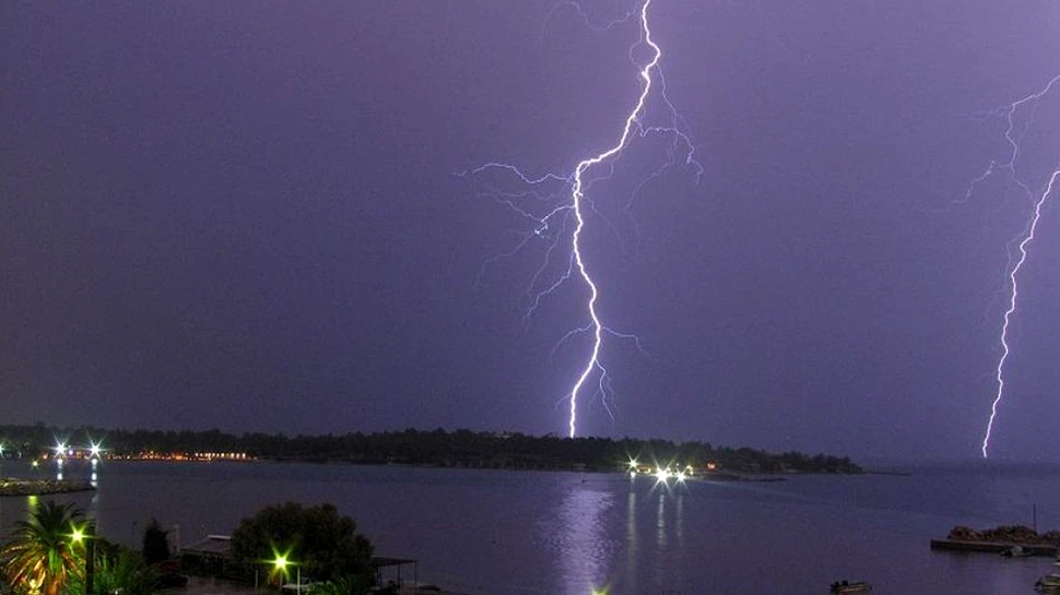 Fulgerele vor putea fi ghidate de fascicule laser