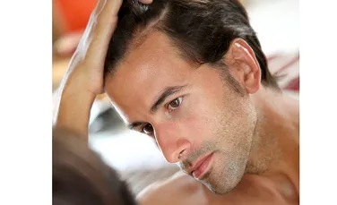 Cercetătorii lansează un avertisment important către bărbaţii care-şi pierd părul